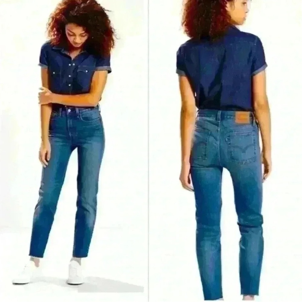 Levi’s Wedgie Classic Blue Denim Jeans